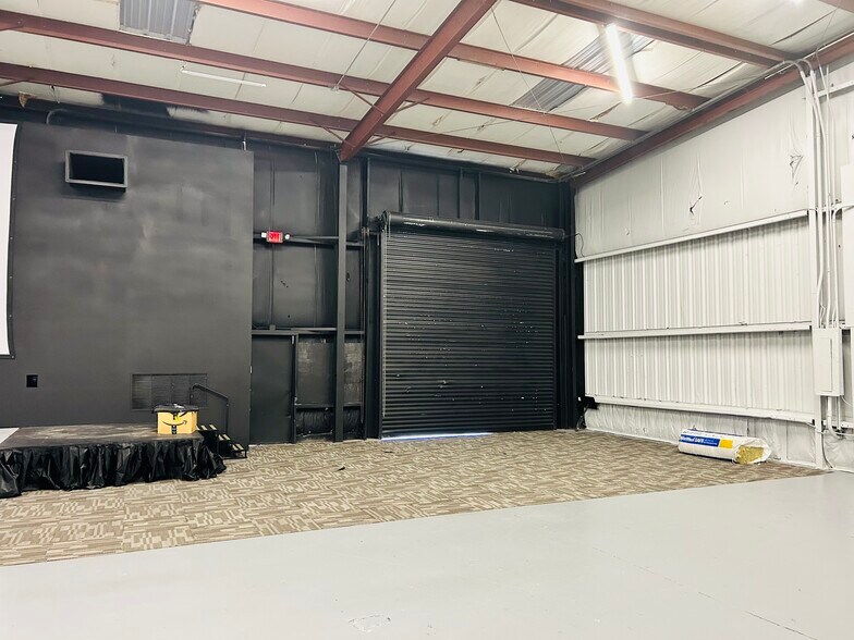 6955-6973 Hanging Moss Rd, Orlando, FL à louer - Photo intérieure – Image 3 sur 4