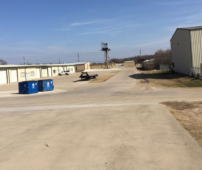 12057 Katy Rd, Keller, TX à louer - Photo de l’immeuble – Image 2 sur 32