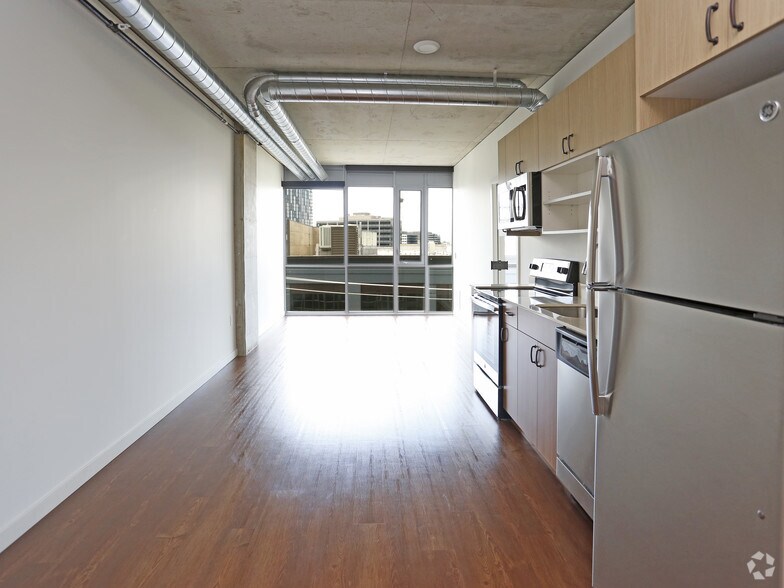 624 Yale Ave N, Seattle, WA à louer - Photo intérieure – Image 2 sur 45