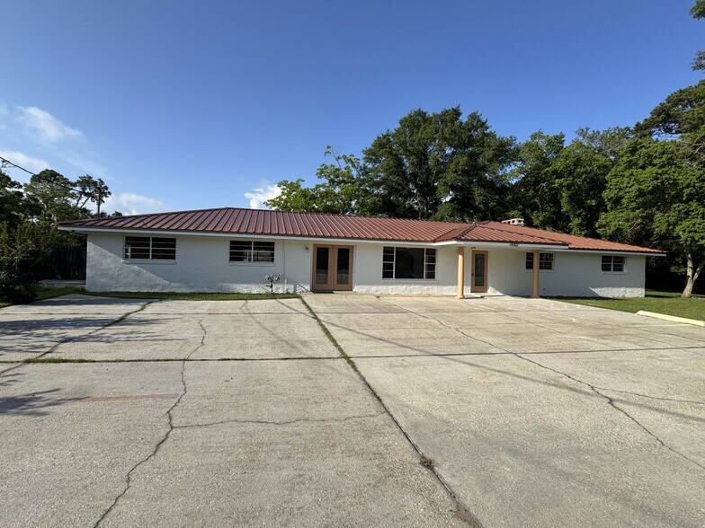14501 Lemoyne Blvd, Biloxi, MS à louer - Photo de l’immeuble – Image 2 sur 11