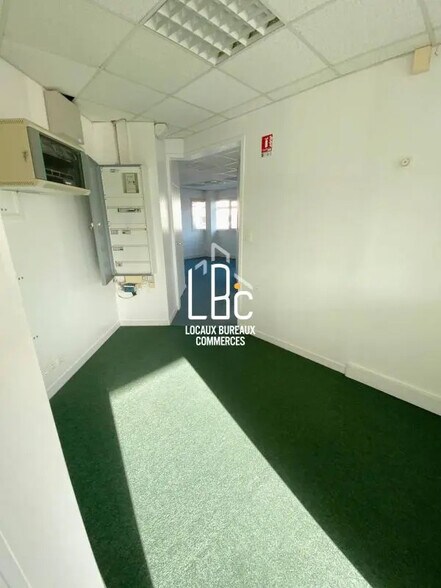 Bureau dans Nantes à louer - Photo de l’immeuble – Image 2 sur 12