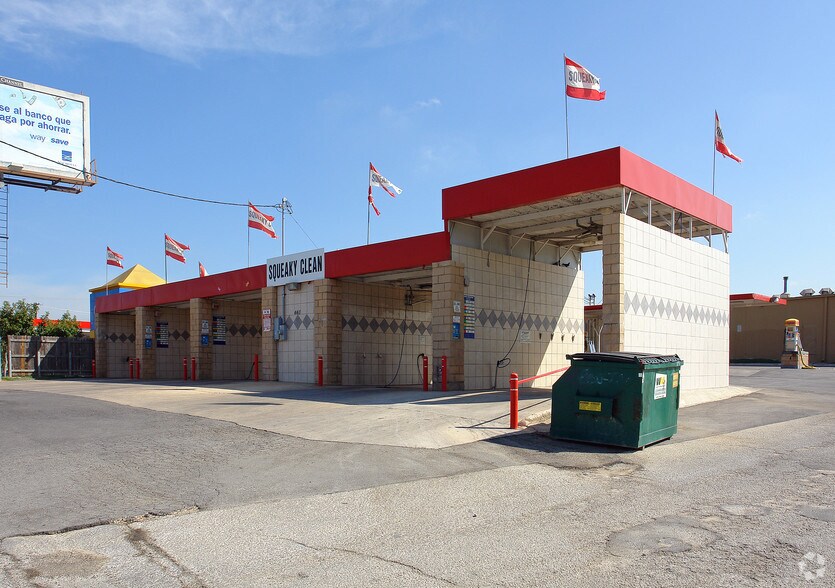 SQUEAKY CLEAN CARWASH PORTFOLIO portefeuille de 4 biens à vendre sur LoopNet.fr - Photo principale – Image 2 sur 4