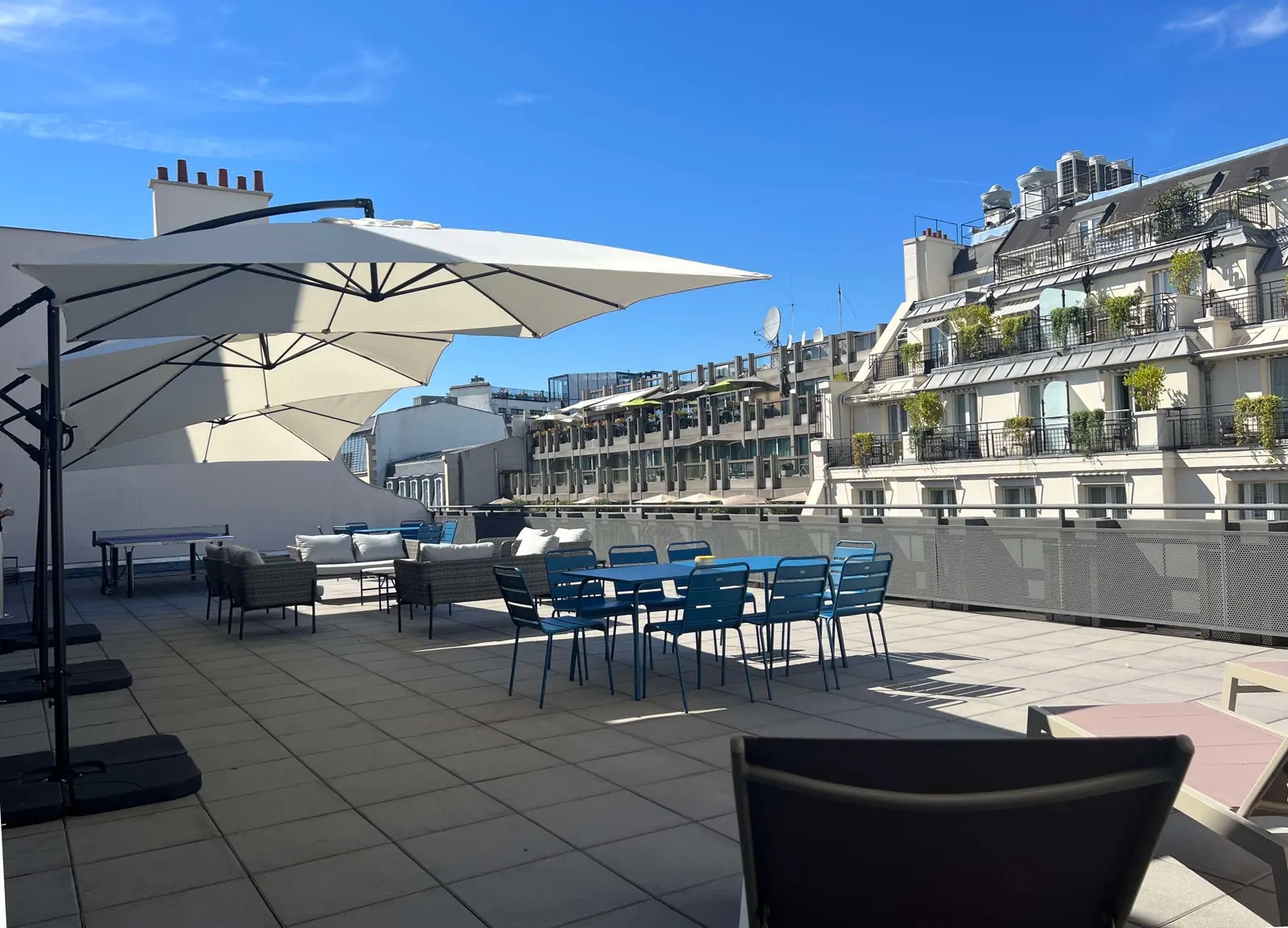 Bureau dans Paris à louer Photo de l’immeuble– Image 1 sur 13