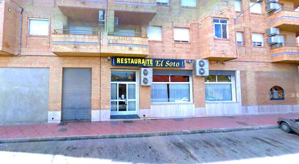 Local commercial dans Beniel à vendre - Photo de l’immeuble – Image 1 sur 2