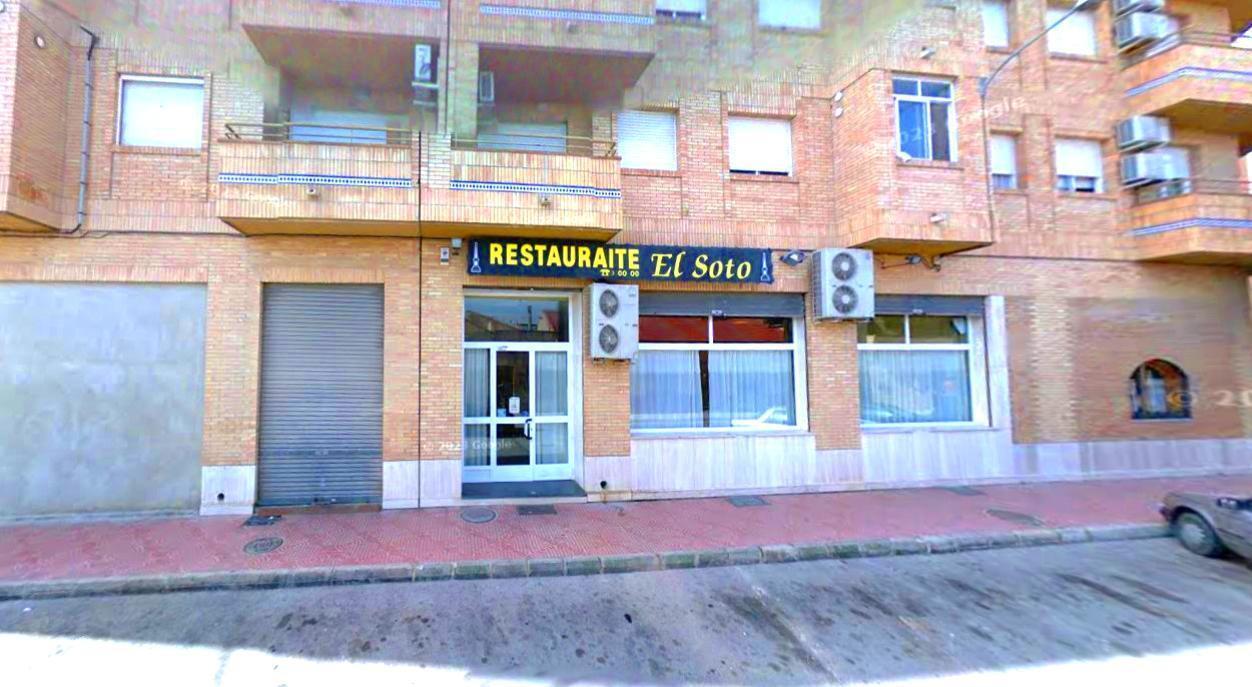 Local commercial dans Beniel à vendre Photo de l’immeuble– Image 1 sur 3