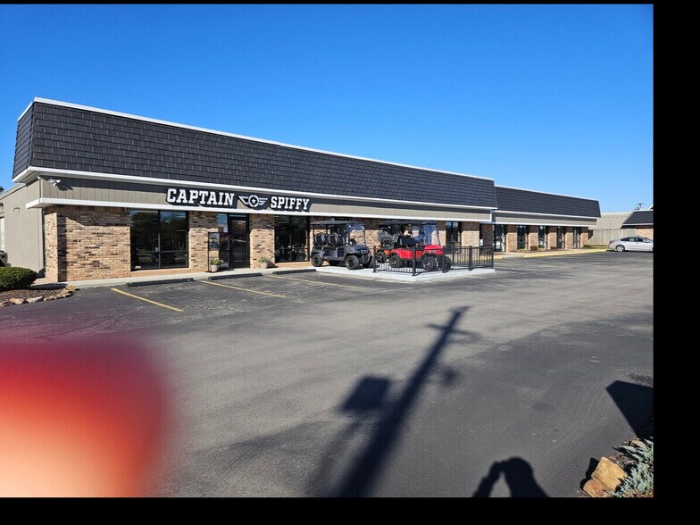 9830 N Michigan Rd, Carmel, IN à louer - Photo de l’immeuble – Image 2 sur 23