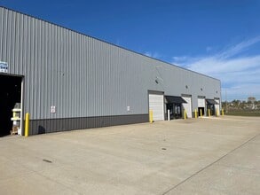 1050 International Blvd, Clarksville, TN à louer Photo intérieure– Image 2 sur 10