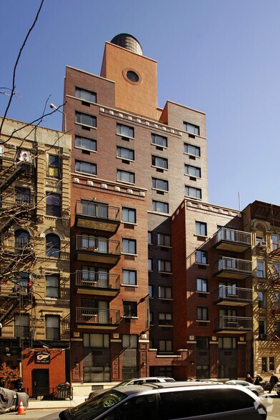 81-83 E 3rd St, New York, NY à vendre - Photo de l’immeuble – Image 3 sur 43