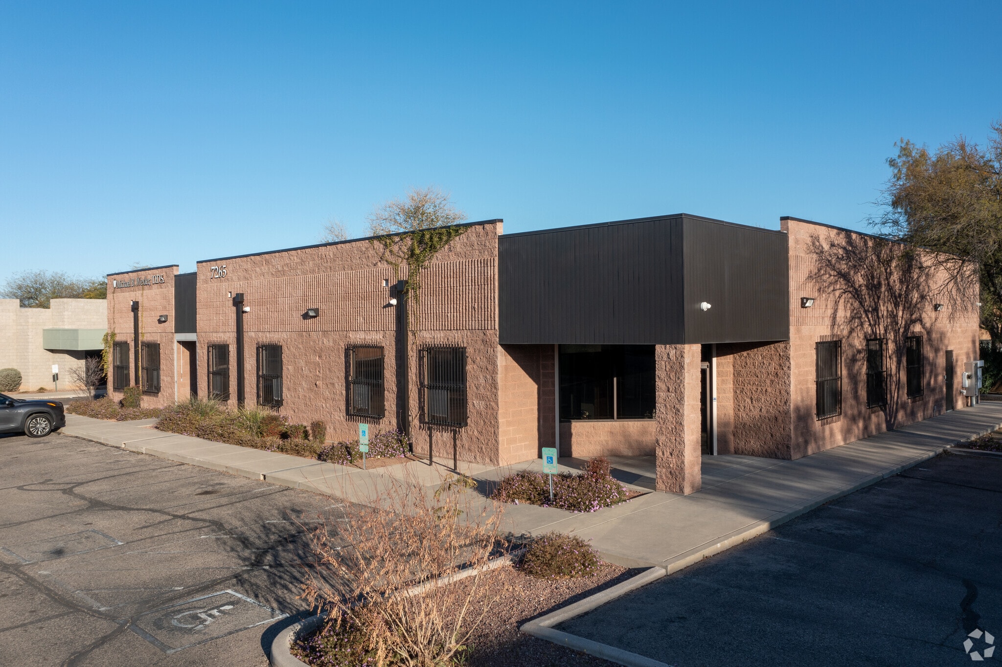 7265 E Tanque Verde Rd, Tucson, AZ à vendre Photo principale– Image 1 sur 6