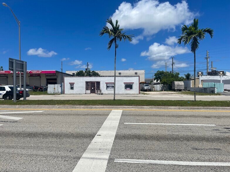 14441 NW 27th Ave, Opa Locka, FL à vendre - Photo de l’immeuble – Image 2 sur 9