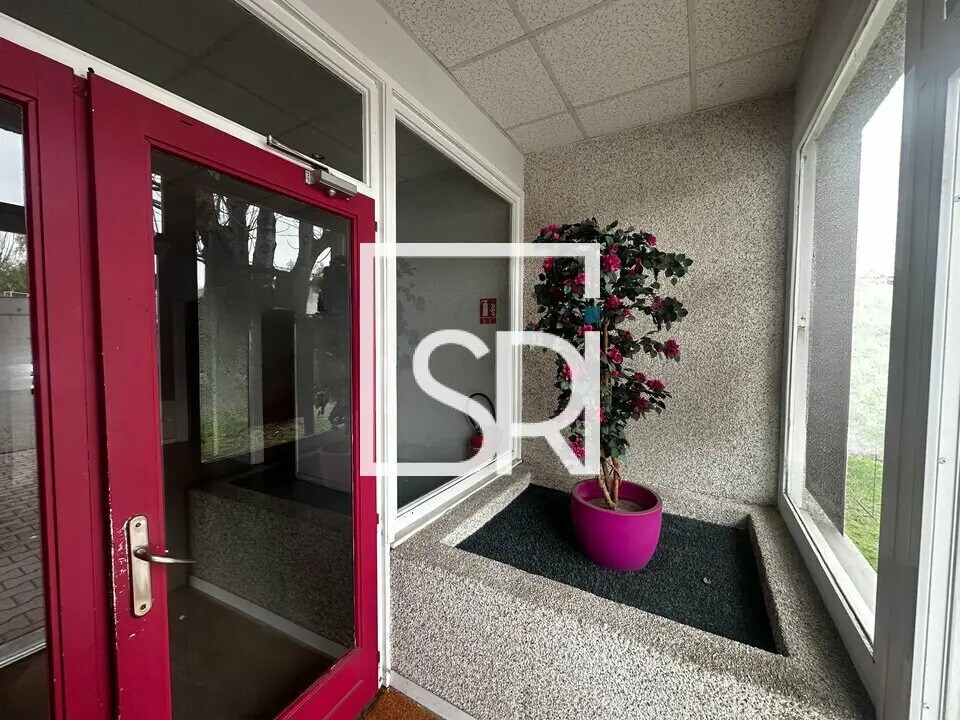 Bureau dans Clermont-Ferrand à louer Photo de l’immeuble– Image 1 sur 6