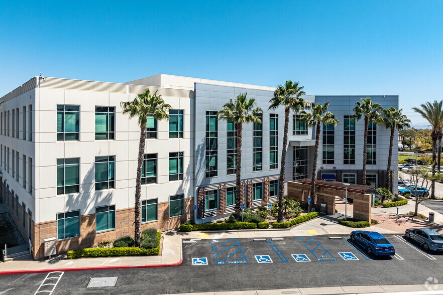 9680 Haven Ave, Rancho Cucamonga, CA à louer - Photo de l’immeuble – Image 3 sur 6