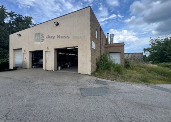 61 Mathewson Dr, Weymouth, MA à vendre - Photo de l’immeuble – Image 3 sur 3