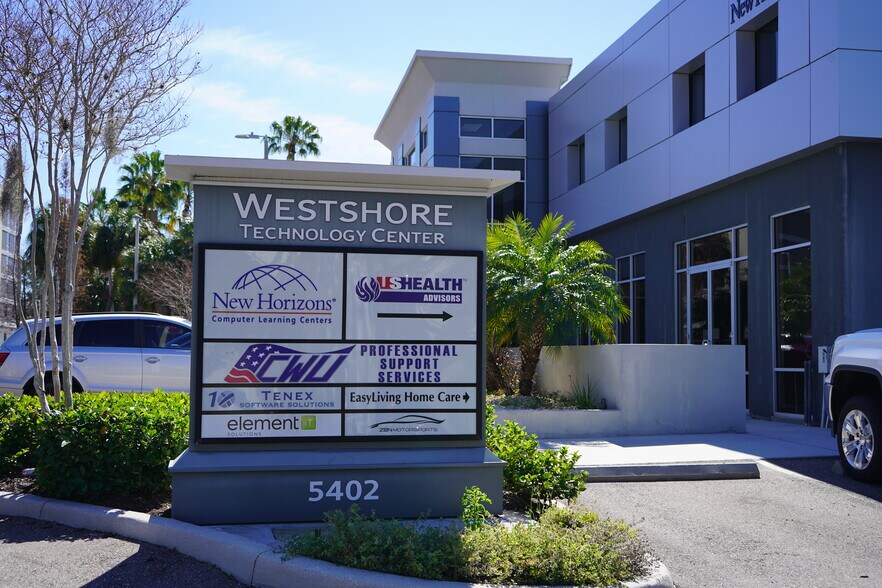5402 W Laurel St, Tampa, FL à vendre - Photo de l’immeuble – Image 2 sur 5