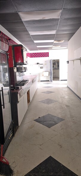 604 G L Smith St, Morgantown, KY à louer - Photo de l’immeuble – Image 3 sur 5
