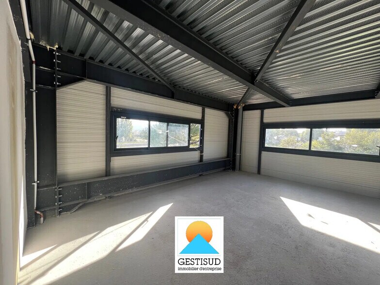 Local d’activités dans Aubagne à louer - Photo intérieure – Image 3 sur 5