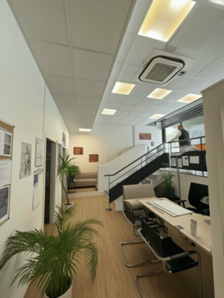 Bureau dans Marseille à louer - Photo de l’immeuble – Image 3 sur 6