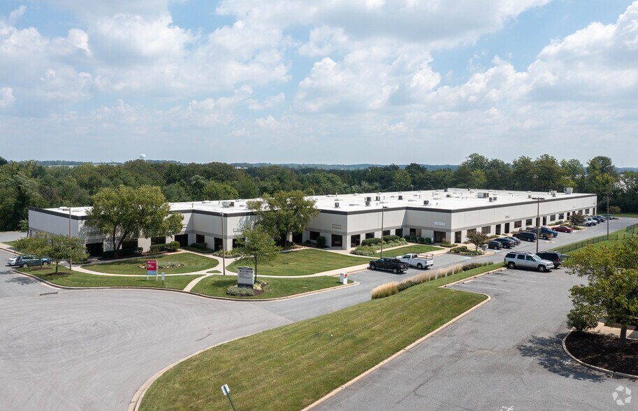 8350 Bristol Ct, Jessup, MD à louer - Photo principale – Image 1 sur 5