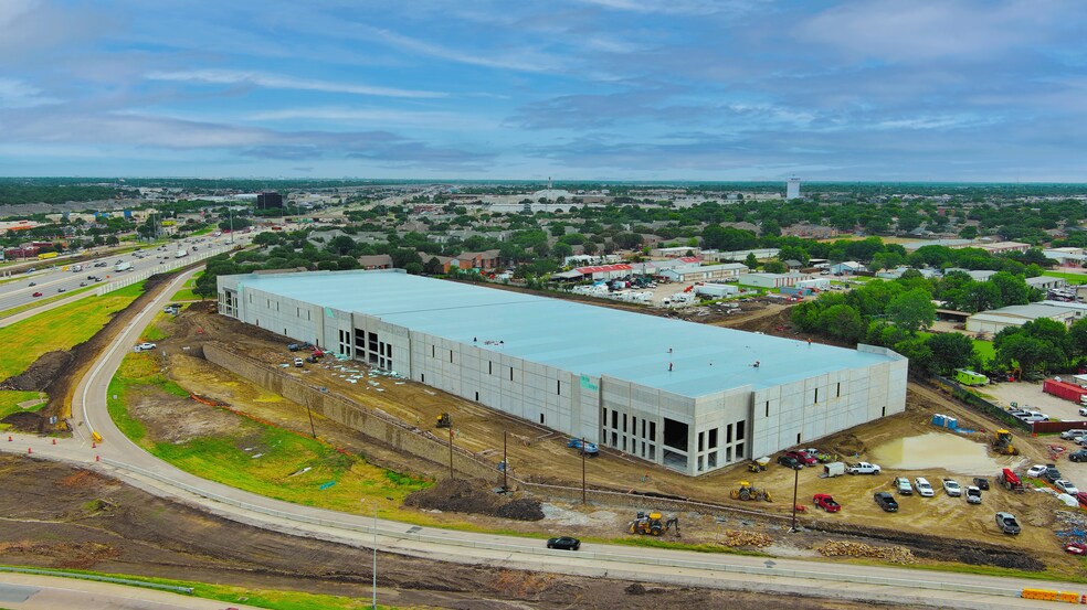 19205 Lyndon B Johnson Fwy, Mesquite, TX à vendre - Photo de l’immeuble – Image 1 sur 10