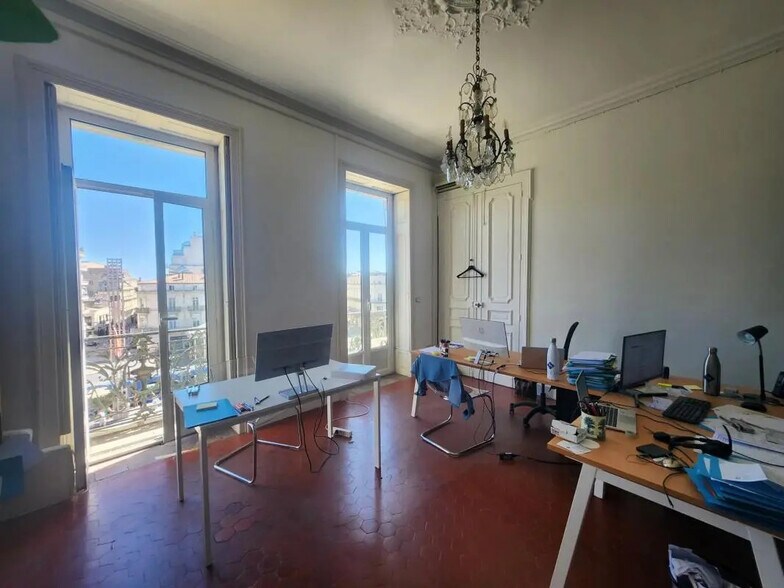 Bureau dans Montpellier à louer - Photo de l’immeuble – Image 3 sur 10