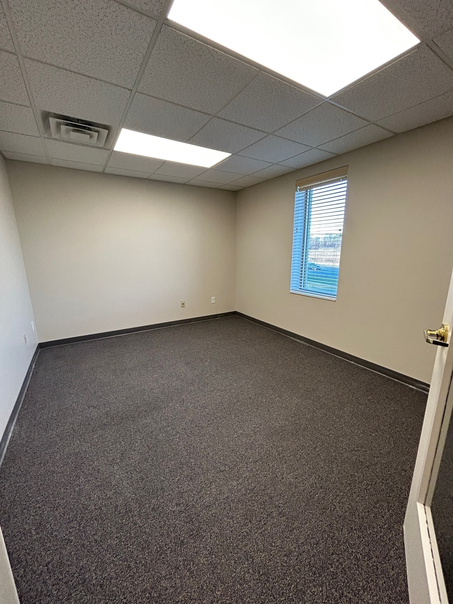 1684 Medina Rd, Medina, OH à louer Photo intérieure– Image 1 sur 4
