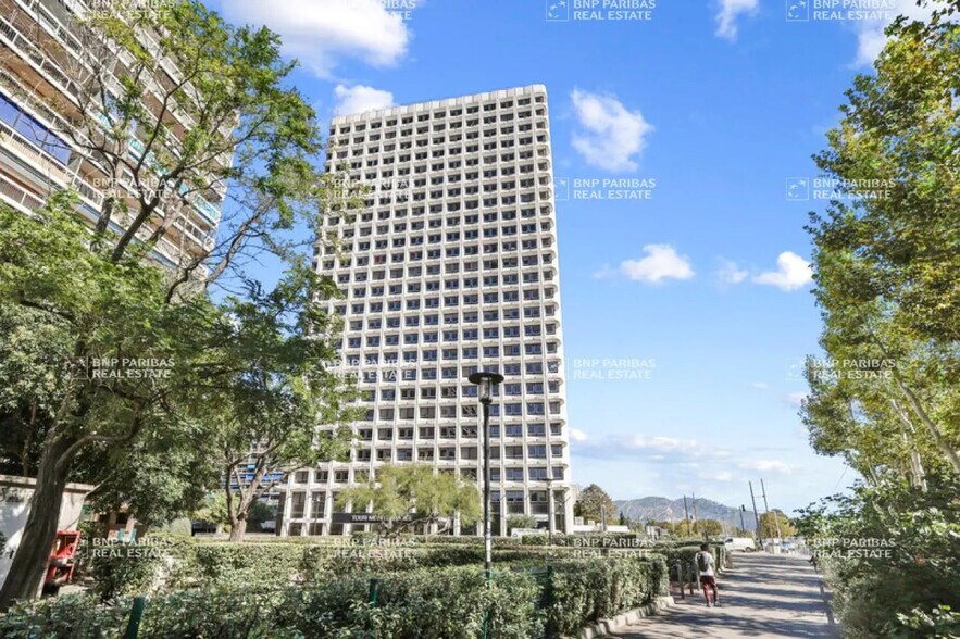 Bureau dans Marseille à louer - Photo de l’immeuble – Image 1 sur 19