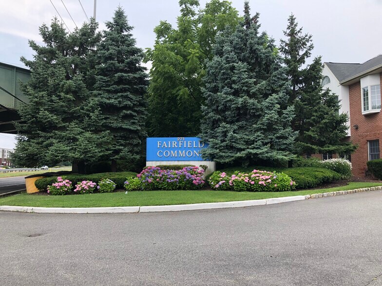 271 US Highway 46, Fairfield, NJ à vendre - Photo de l’immeuble – Image 3 sur 15