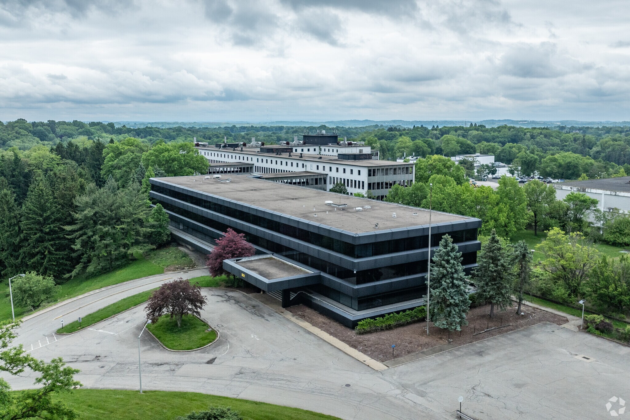 Churchill Crossings portefeuille de 5 biens à vendre sur LoopNet.fr Photo principale– Image 1 sur 4