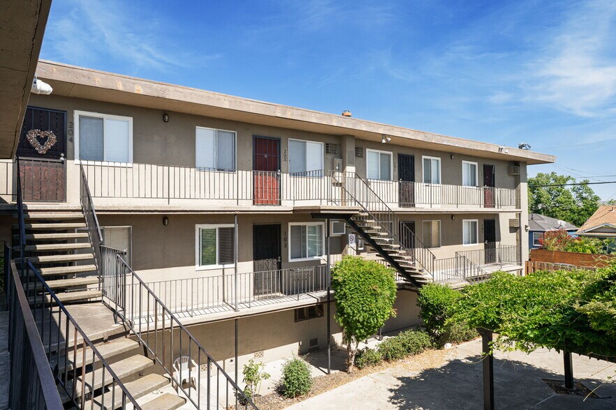 20 E 16th St, Antioch, CA à vendre - Photo de l’immeuble – Image 2 sur 15