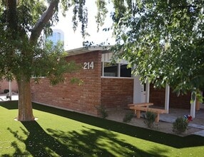 214 E Monterey Way, Phoenix, AZ à vendre Photo intérieure– Image 1 sur 1