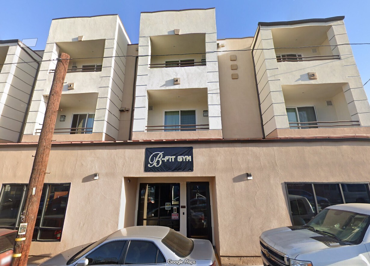2938 Allesandro St, Los Angeles, CA à louer Photo de l’immeuble– Image 1 sur 11