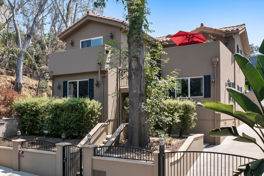 2828 Reservoir St, Los Angeles, CA à vendre - Photo principale – Image 1 sur 33