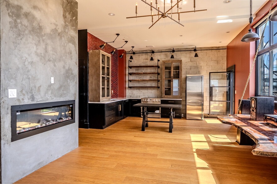 231 Norman Ave, Brooklyn, NY à vendre - Photo intérieure – Image 2 sur 19