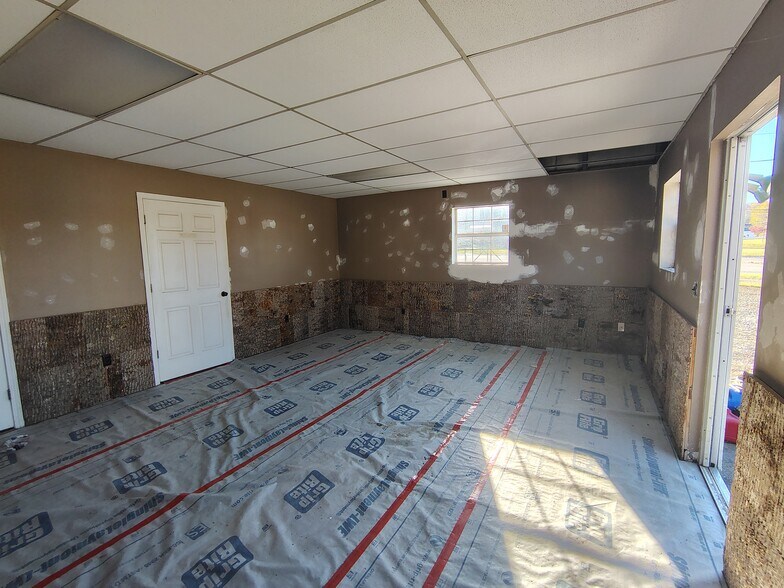 3861 Highway 19 E, Elizabethton, TN à vendre - Photo de l’immeuble – Image 3 sur 6