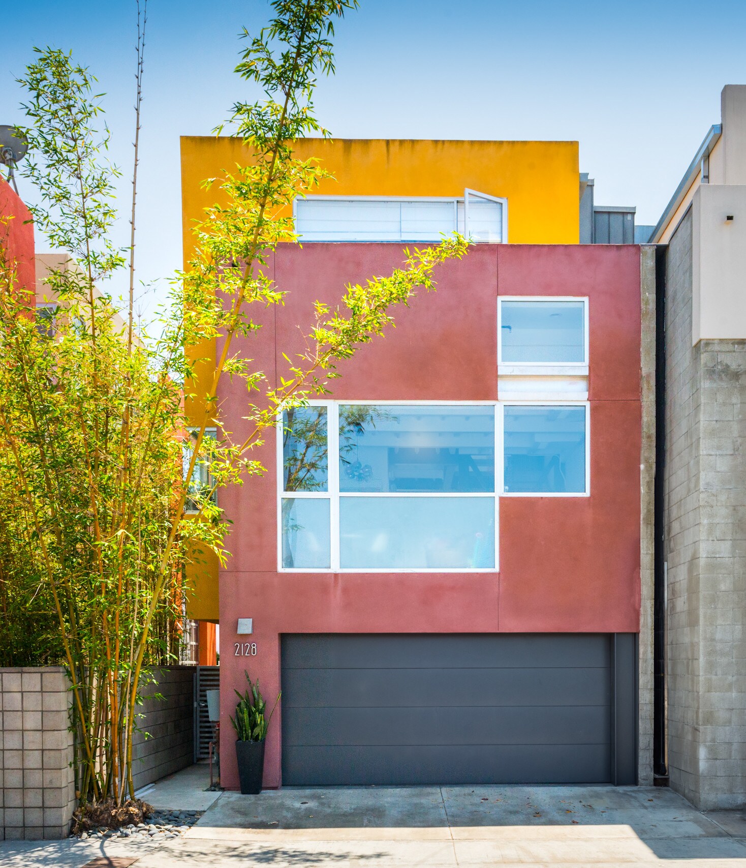 2128 Narcissus Ct, Venice, CA à louer Photo principale– Image 1 sur 13
