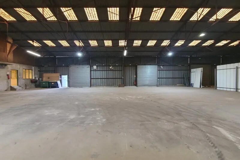 Local d’activités dans Béziers à louer - Photo intérieure – Image 2 sur 3