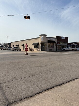 Plus de détails pour 402 W Main St, Stroud, OK - Local commercial à vendre