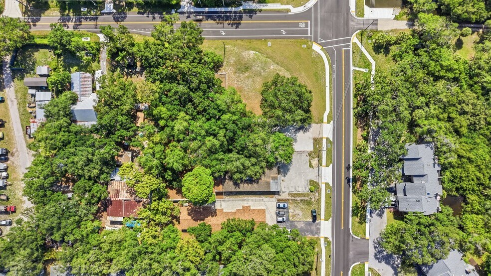 2886 Whitney Rd, Clearwater, FL à vendre - Aérien – Image 1 sur 40