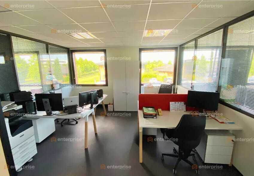 Bureau dans VILLENEUVE-D'ASCQ à louer - Photo de l’immeuble – Image 3 sur 6