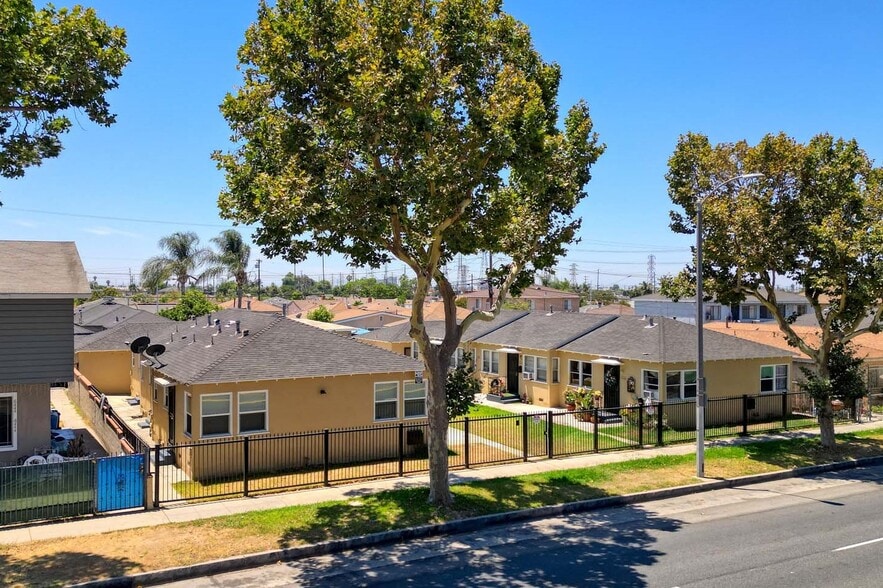 6438 E Olympic Blvd, East Los Angeles, CA à vendre - Photo de l’immeuble – Image 3 sur 21