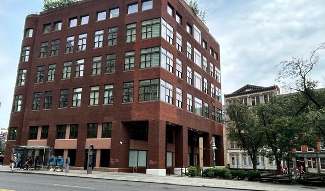 117 Beekman St, New York, NY à louer Photo principale– Image 1 sur 8