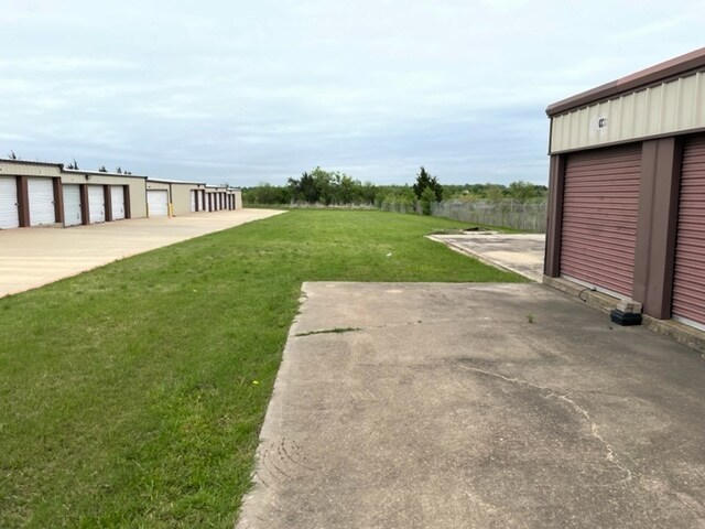 Ennis Storage portefeuille de 2 biens à vendre sur LoopNet.fr - Photo de l’immeuble – Image 3 sur 4