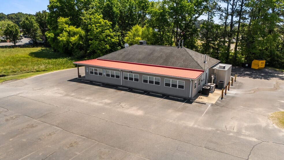 120 Bank St, Sanford, NC à vendre - Photo de l’immeuble – Image 3 sur 54