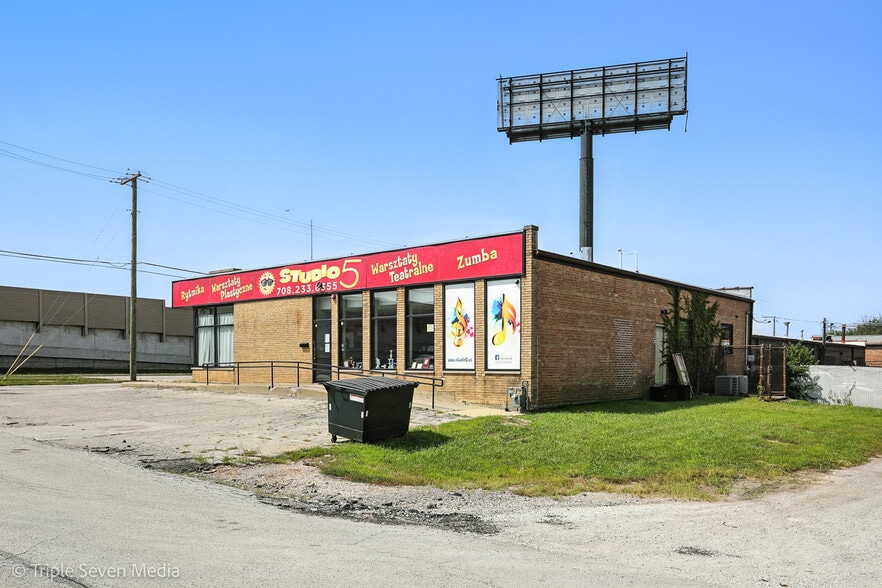 9000 W 79th St, Justice, IL à vendre - Photo de l’immeuble – Image 3 sur 21
