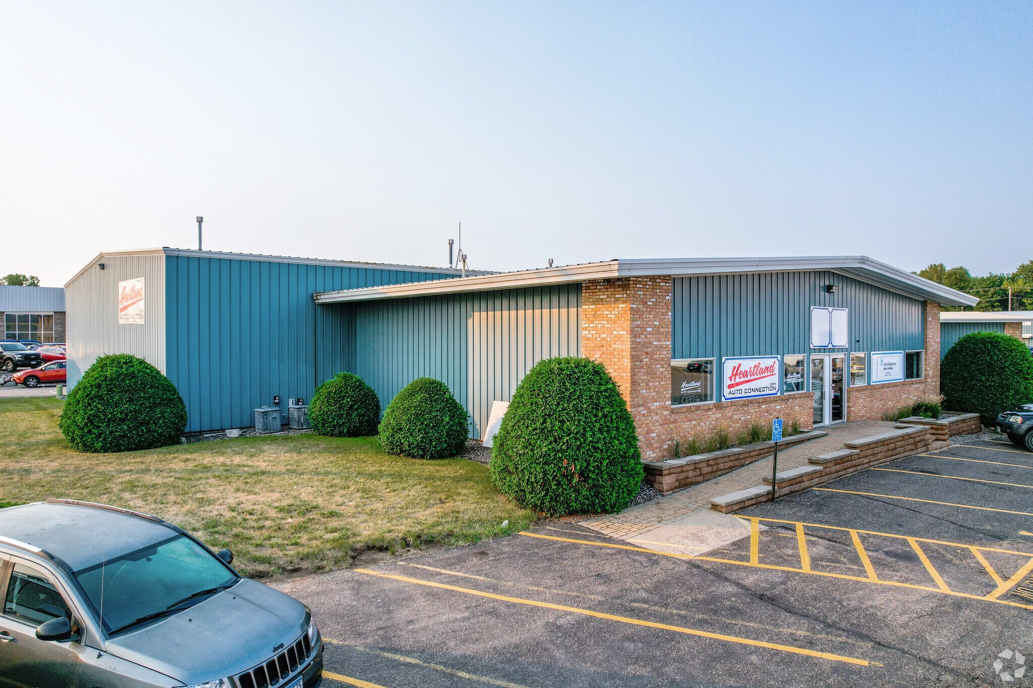 22011-22043 Industrial Blvd, Rogers, MN à louer Photo principale– Image 1 sur 17