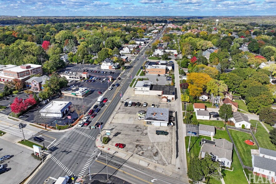 426-450 S Milwaukee Ave, Libertyville, IL à vendre - Aérien – Image 2 sur 15