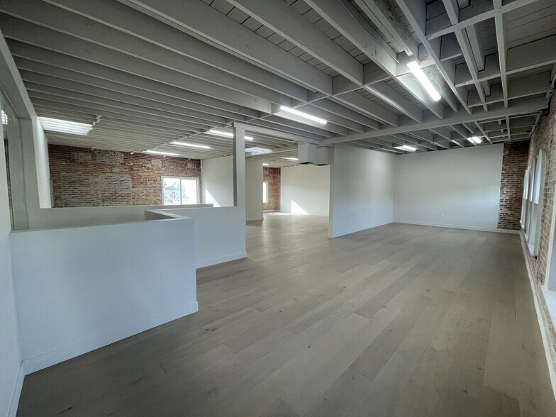 8422-8424 Melrose Pl, West Hollywood, CA à louer - Photo intérieure – Image 2 sur 13