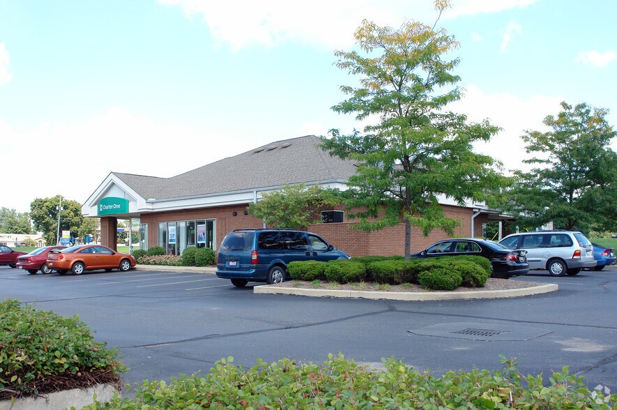 1504 Canton Rd, Akron, OH à vendre - Photo de l’immeuble – Image 2 sur 2