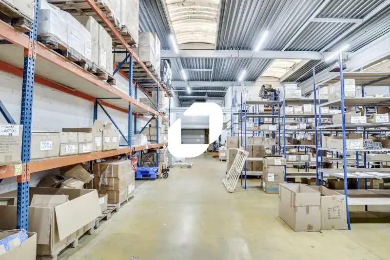 34-36 Rue Auguste Perret, Villejuif à louer - Photo de l’immeuble – Image 3 sur 28