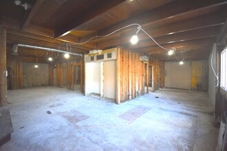 209 Glen Cove Ave, Sea Cliff, NY à louer Photo intérieure– Image 2 sur 6